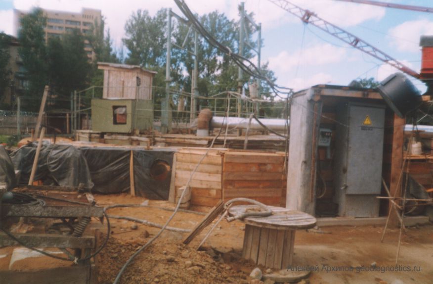 Ствол №7 (ул. Бутлерова) в сентябре 2004 г. после ликвидации аварии с ограждением